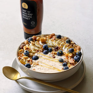 The True Honey Co. 400 MGO Squeezy Manuka Honey 500g